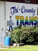 Tri-County Transmission & Auto Repair, Chiefland, Florida-Roadside Art