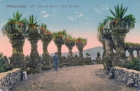 Color view of Gaudí 's Park Güell, Barcelona, postcard