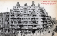 Gaudí 's Casa Milà, Barcelona, postcard