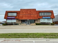 A bright and shining mansard. Deerfield, Illinois, 2021