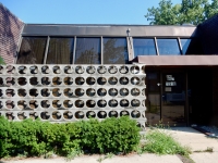 Peterson Avenue has two comparably embellished architectural offices. This one is at 2518 W. Peterson
