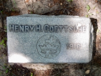 Rosehill grave market: Henry H. Goettsche (1916)