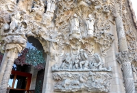 Front facade detail, Antoni Gaudí's Sagrada Família, Barcelona