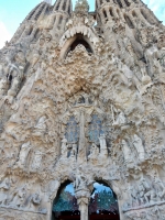 Upper front facade, Antoni Gaudí's Sagrada Família, Barcelona